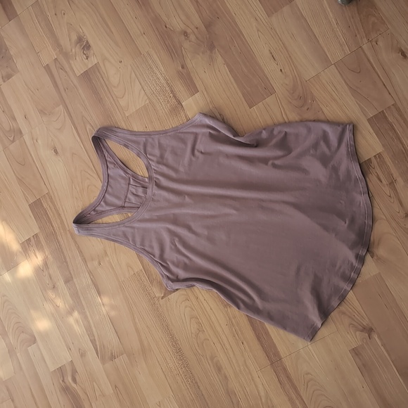 Lululemon Hawaiian Islands Love Tank *Pleated Red Dust 8 - Picture 10 of 15